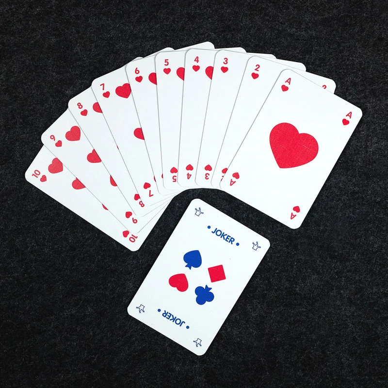 Bataille Féministe - Le classique jeu de 52 cartes revisité