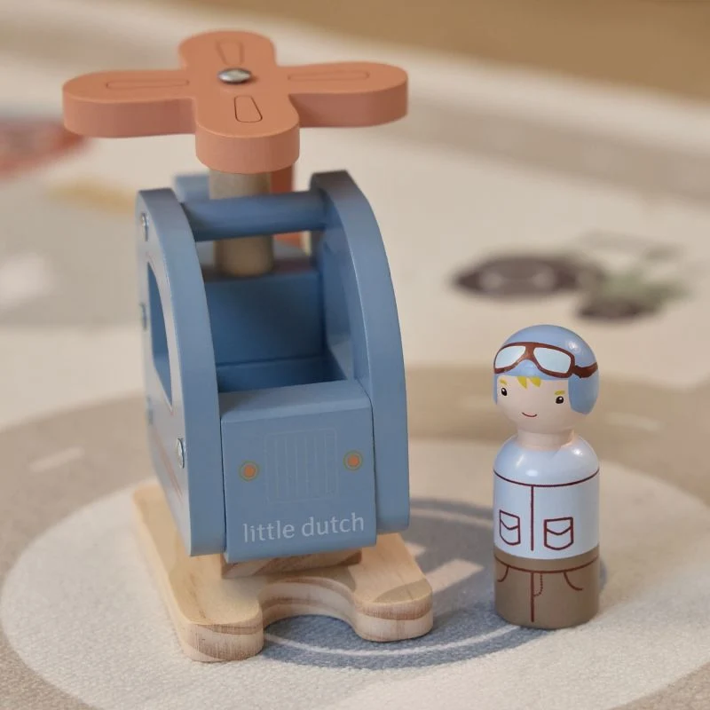 Hélicoptère avec figurine