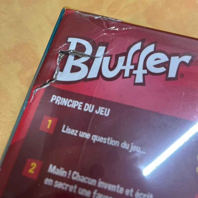Boîte abîmée - Bluffer