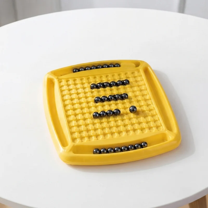 Kinetic : Jeu de Stratégie Magnétique avec Billes