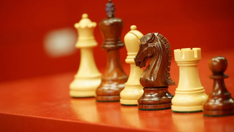 Pièces d'échecs Iroquoises en Bois de rose - Chopra