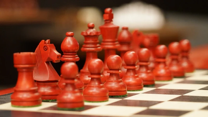 Pièces d'échecs Club Rouges en Buis - Chopra