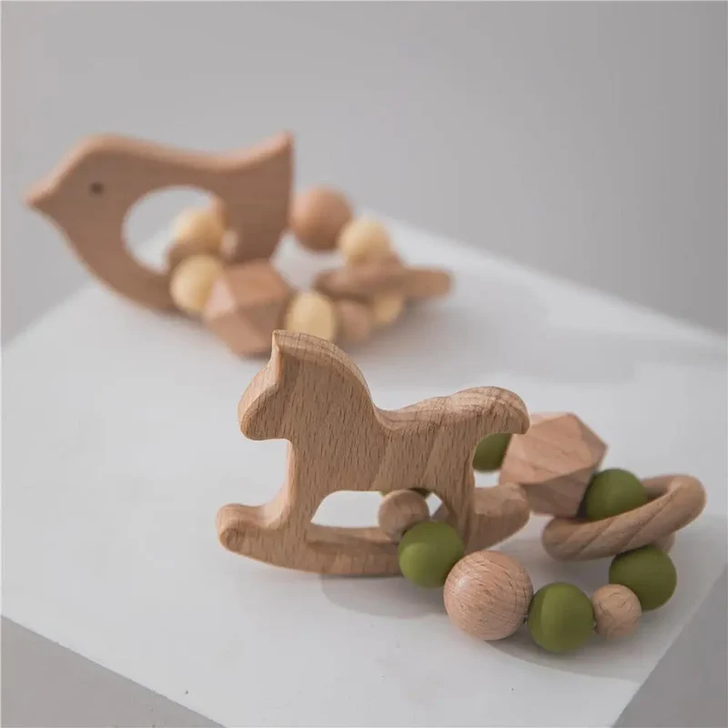 Hochet en Bois Cheval