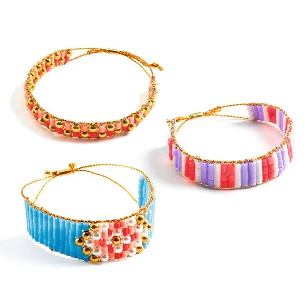 Bracelets et métier à tisser