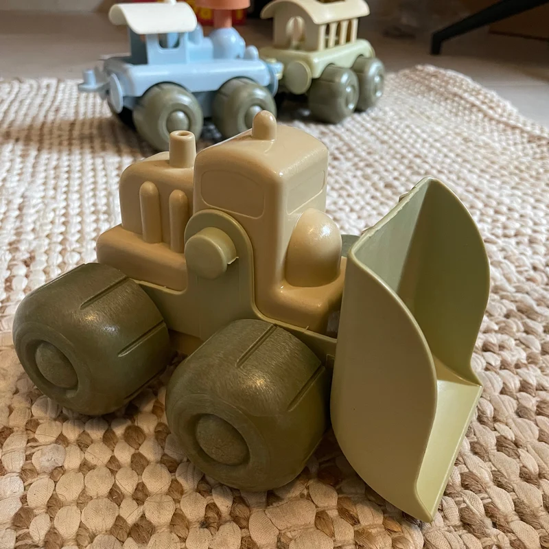 Véhicule bébé résistant bioplastique