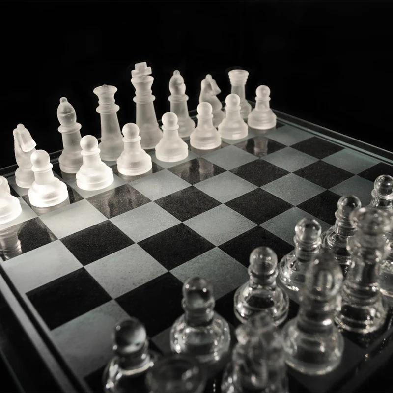 Jeu d'Échecs en Verre