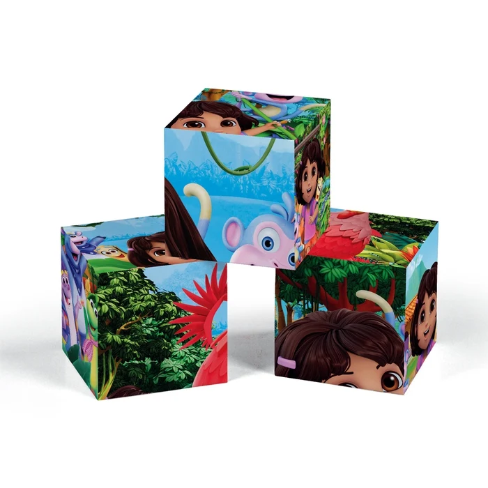 Cubes 12 - Dora