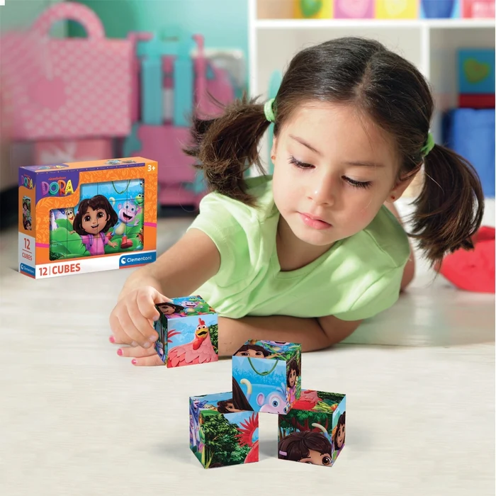 Cubes 12 - Dora