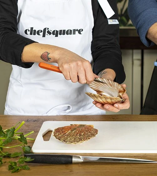 Cours de cuisine française autour de la Saint-Jacques à Lille
