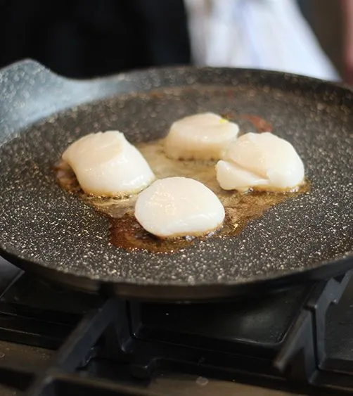 Cours de cuisine française autour de la coquille Saint-Jacques - Lyon
