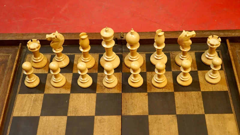 Collection - Ensemble Jeu d'échecs ancien Northern Upright