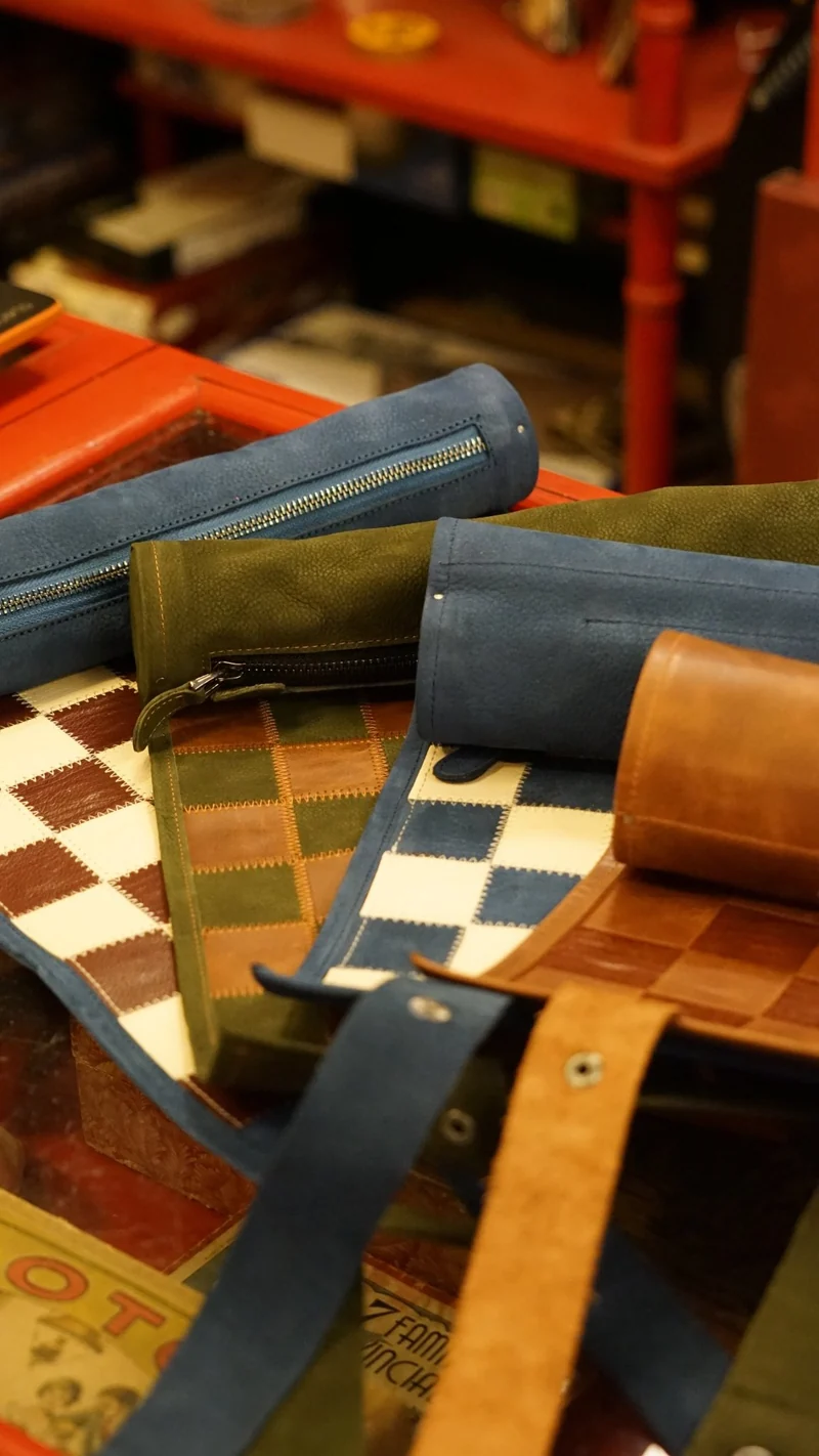 Ensemble jeu d'échecs en cuir - magnétique - Marron - mélia games