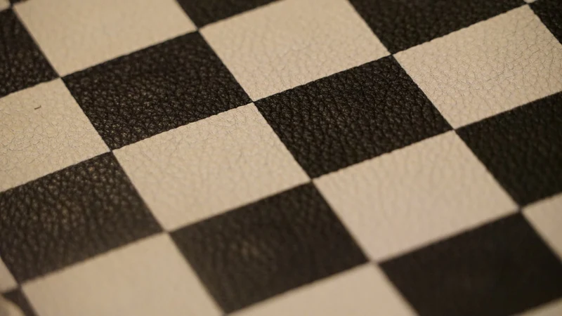 Ensemble jeu d'échecs en cuir - laqué - Noir - mélia games
