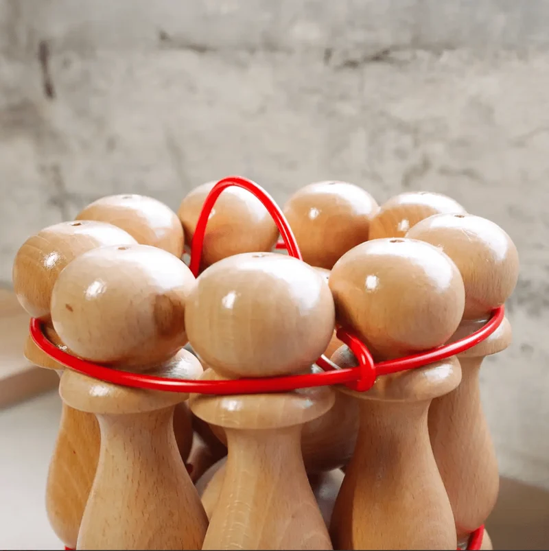 Jeu de 9 quilles vernies - 30 cm