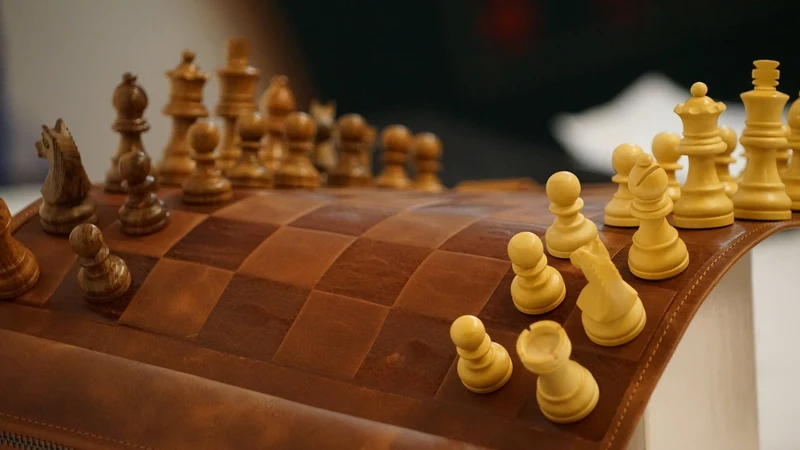 Ensemble jeu d'échecs en cuir - magnétique - Marron - mélia games