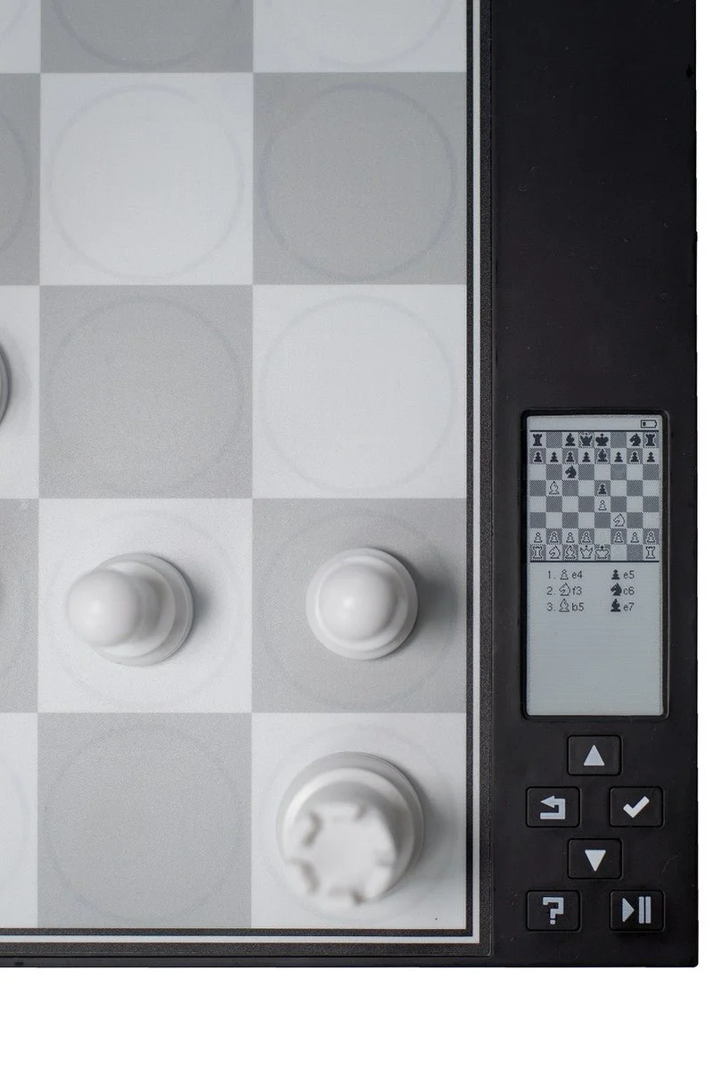 Ensemble jeu d'échecs électronique - Centaur - DGT