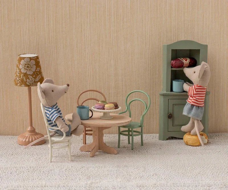 Louimax Et Stella, Petit Frère Et Petite Sœur Souris