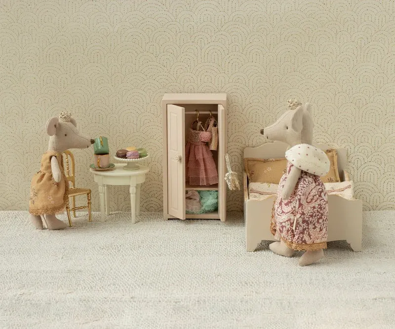 Souris Reine, Maman