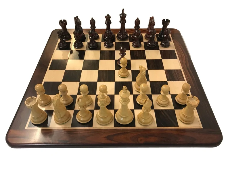 Ensemble jeu d'échecs Suprême en palissandre et sycomore - laqué - Pièces en bois de rose et Buis - Chopra