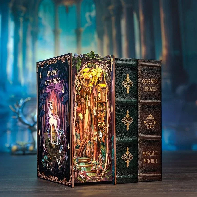 Book Nook : La Forêt Enchantée