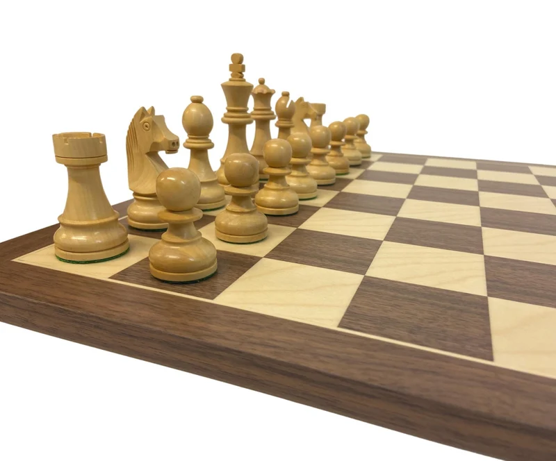 Ensemble jeu d'échecs Club en Noyer - Bords Fins - Pièces en buis teinté - Noir