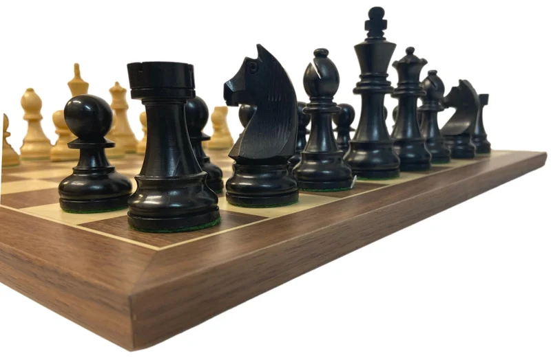 Ensemble jeu d'échecs Club en Noyer - Bords Fins - Pièces en buis teinté - Noir