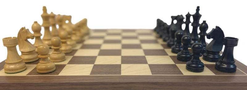 Ensemble jeu d'échecs Club en Noyer - Bords Fins - Pièces en buis teinté - Noir