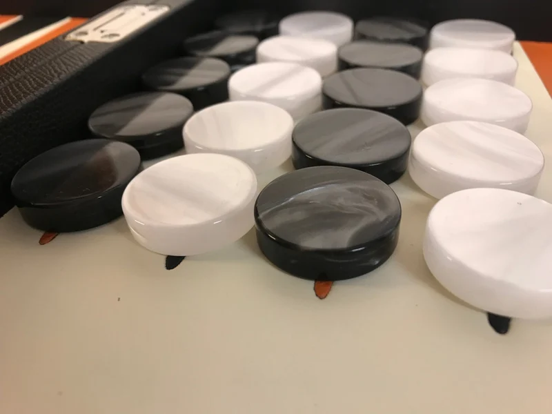 Pions de backgammon en acetate nacrés - Blanc / Noir