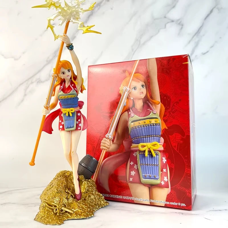 Nami - La Navigatrice Légendaire en Figurine 18,5 cm