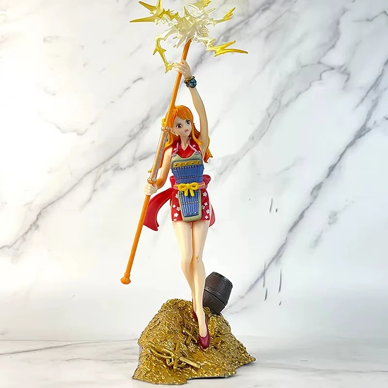 Nami - La Navigatrice Légendaire en Figurine 18,5 cm