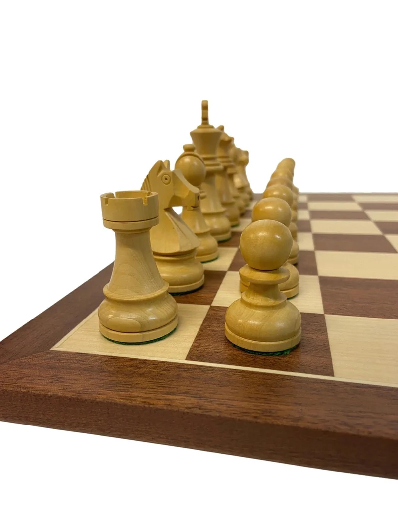 Ensemble jeu d'échecs Club en acajou - Bords Fins - Pièces buis teinté - Noir