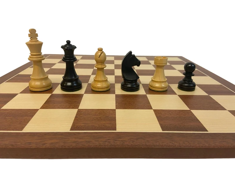 Ensemble jeu d'échecs Club en acajou - Bords Fins - Pièces buis teinté - Noir