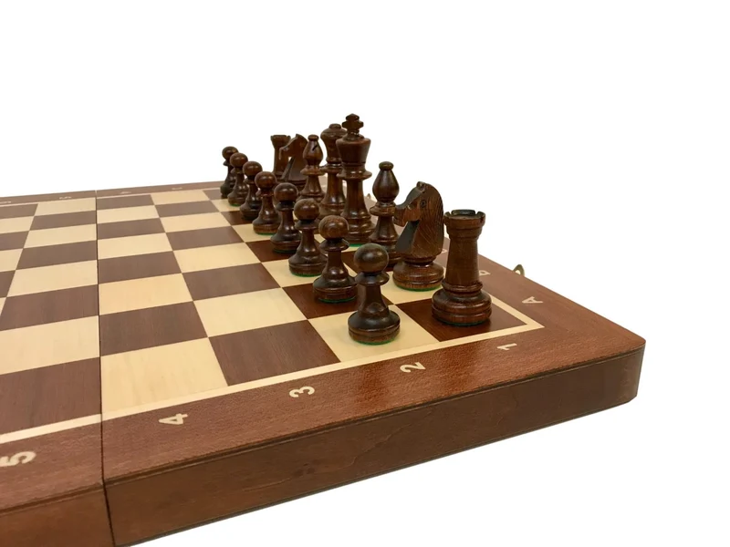Ensemble jeu d'échecs en sycomore et acajou - Coffre pliant - Lettré chiffré