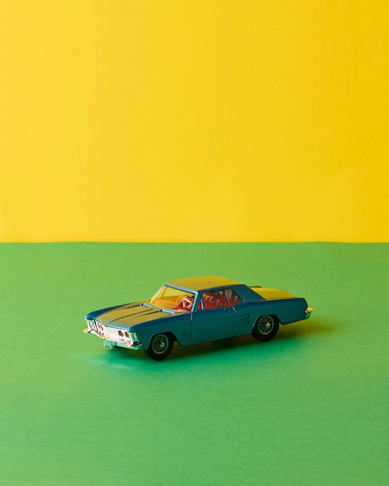 Corgi - Voiture Buick Riviera Bleu N°245