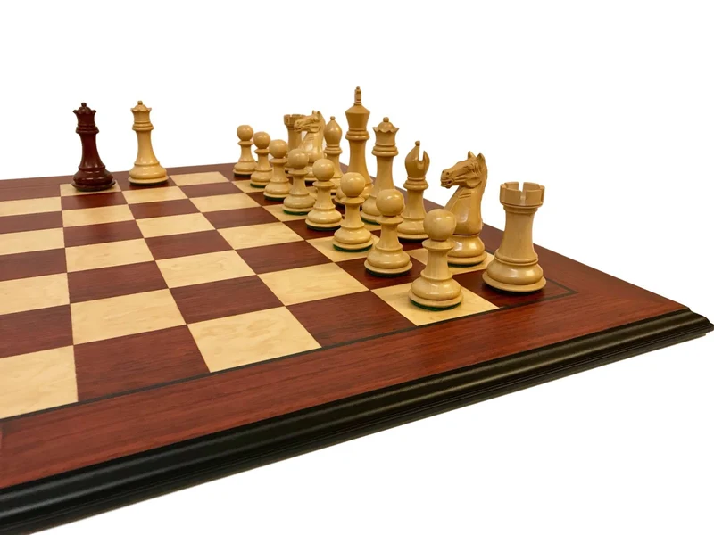 Ensemble jeu d'échecs en padouk - Pièces bois de Rose