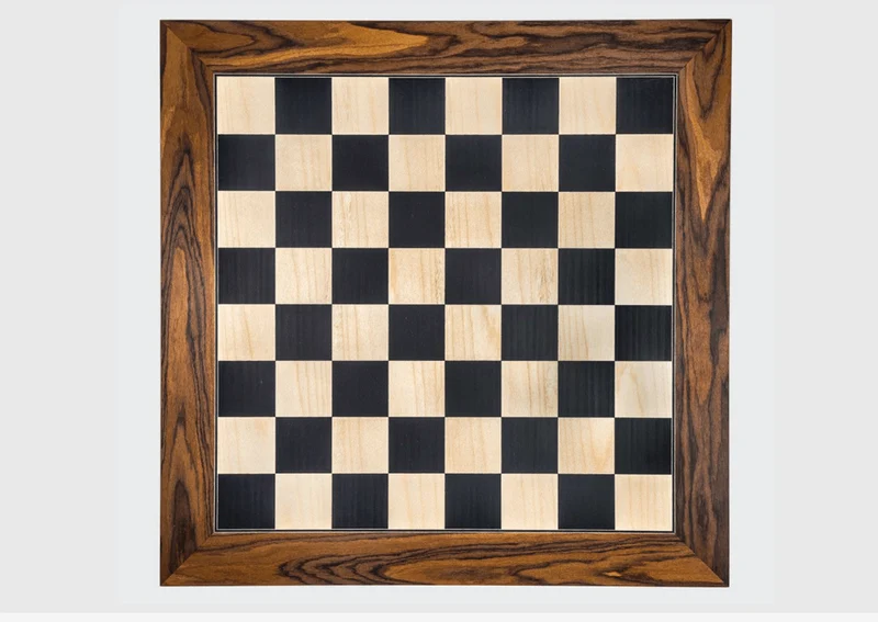 Plateau d'échecs / échiquier en Poirier teinté et Sycomore - Bords Palissandre de Santos - Laqué - Ferrer
