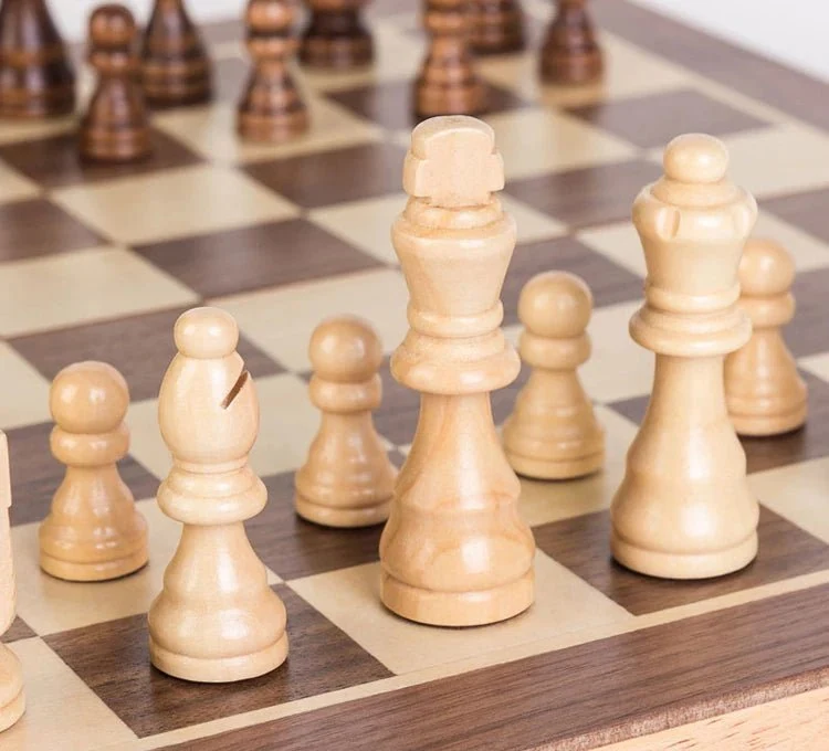 Jeux d'échecs en bois coffret pliable - 40 cm