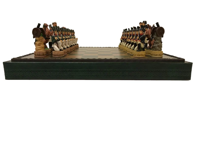 Ensemble jeu d'échecs Campagne de Russie coffre en Salpa - Pièces en résine - Taille 2 - Ital Fama