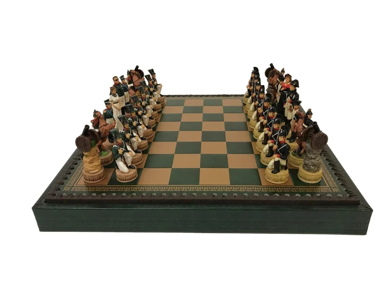Ensemble jeu d'échecs Campagne de Russie coffre en Salpa - Pièces en résine - Taille 2 - Ital Fama