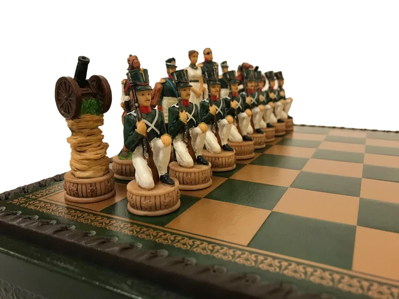 Ensemble jeu d'échecs Campagne de Russie coffre en Salpa - Pièces en résine - Taille 2 - Ital Fama