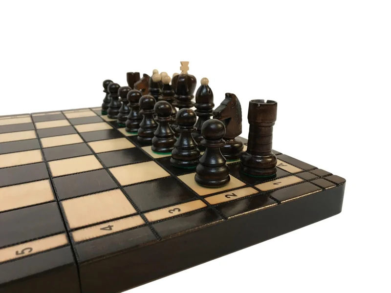 Jeu d'échecs - Coffre pyrogravé