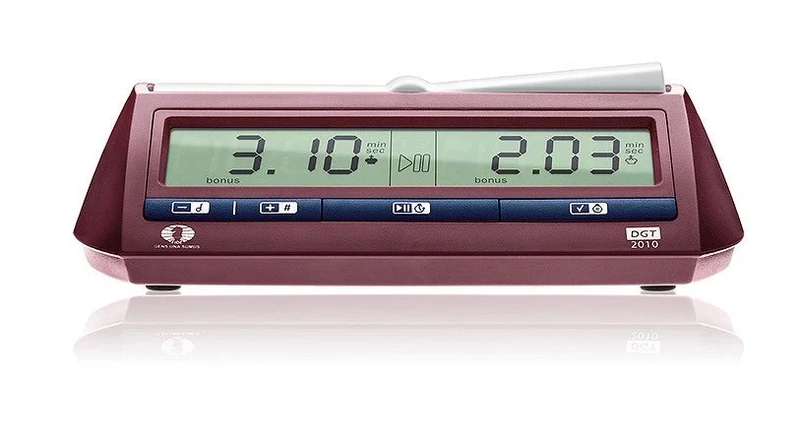 Pendule FIDE officielle - DGT 2010