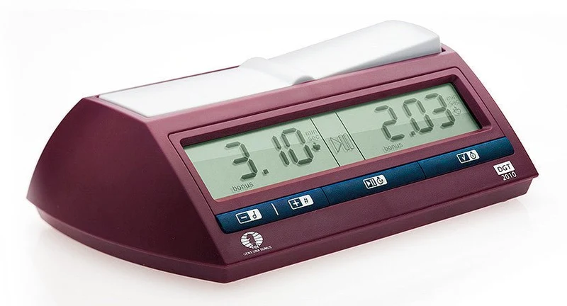 Pendule FIDE officielle - DGT 2010