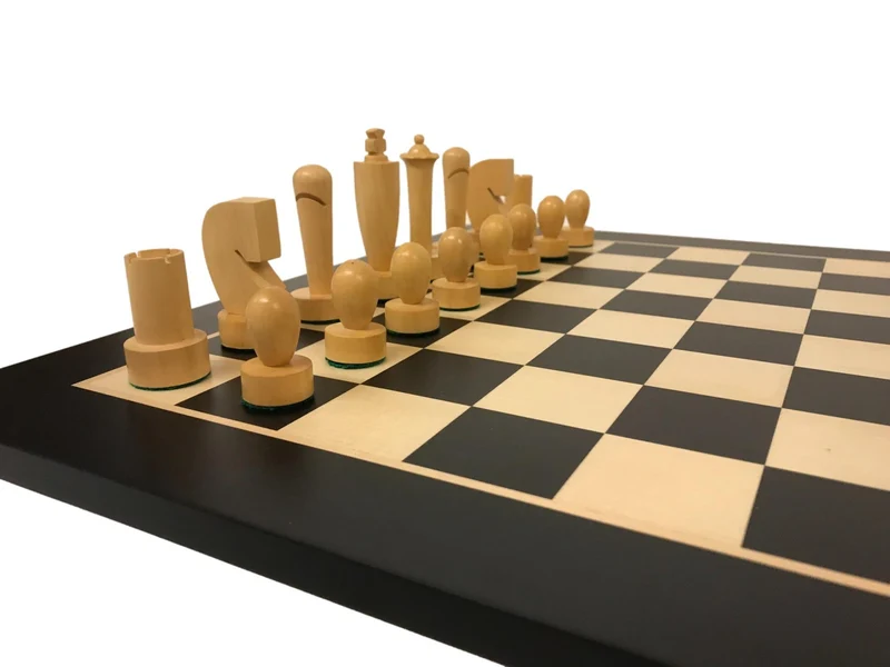 Ensemble d'échecs Berliner en sycomore et poirier teinté bois - Ulbrich