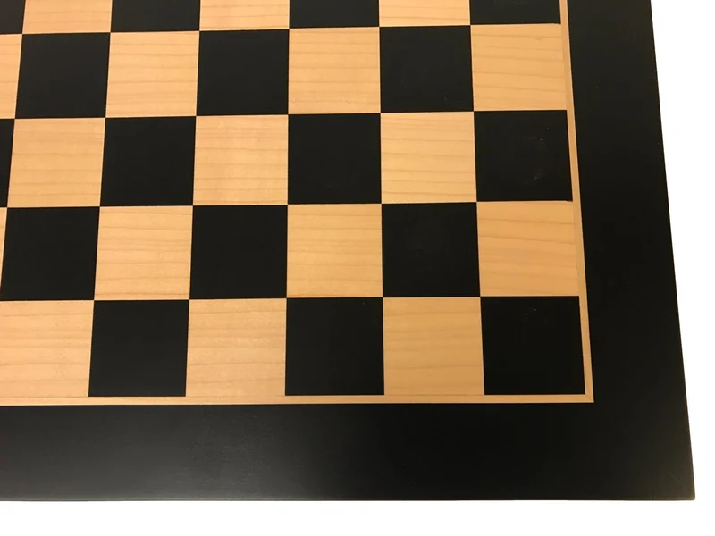 Plateau d'échecs / échiquier en poirier teinté et sycomore