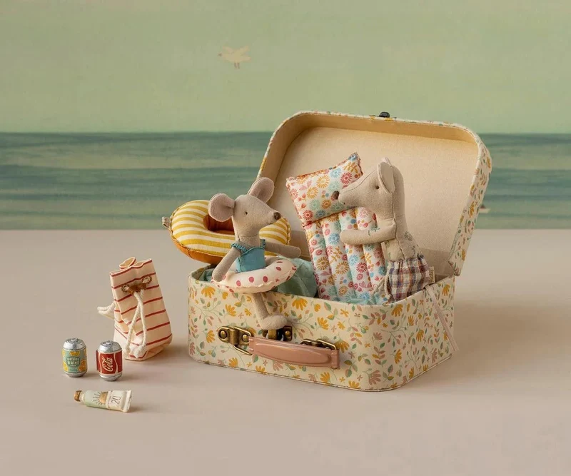 Souris De Plage Avec Matelas Pneumatique, Papa - Fleur