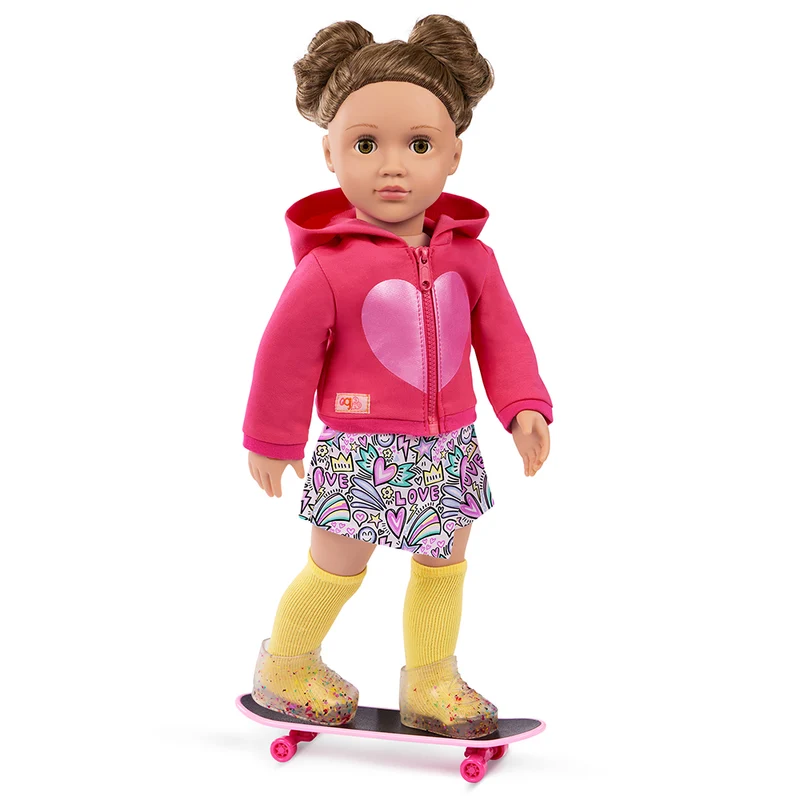 Vêtement veste à capuche et jupe-short