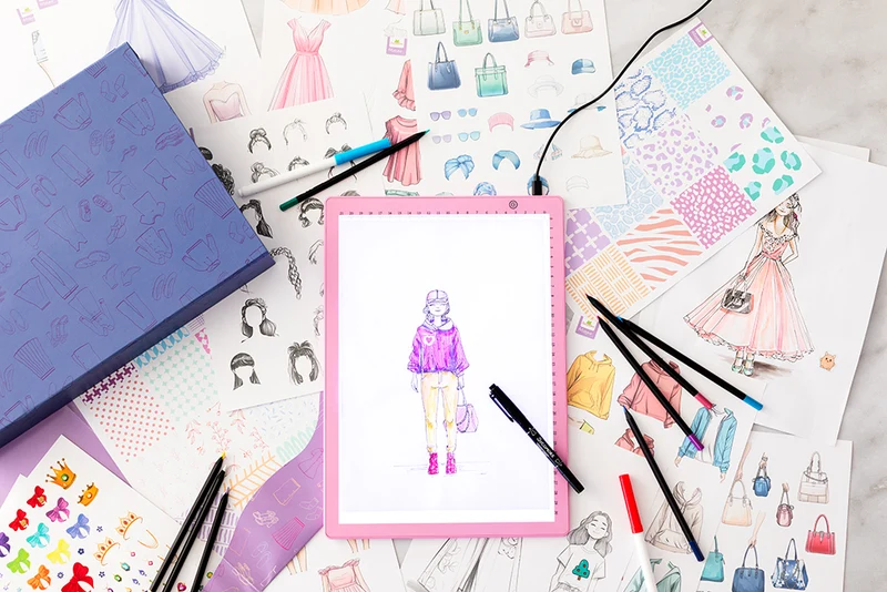 Artissimo Atelier stylisme avec tablette lumineuse