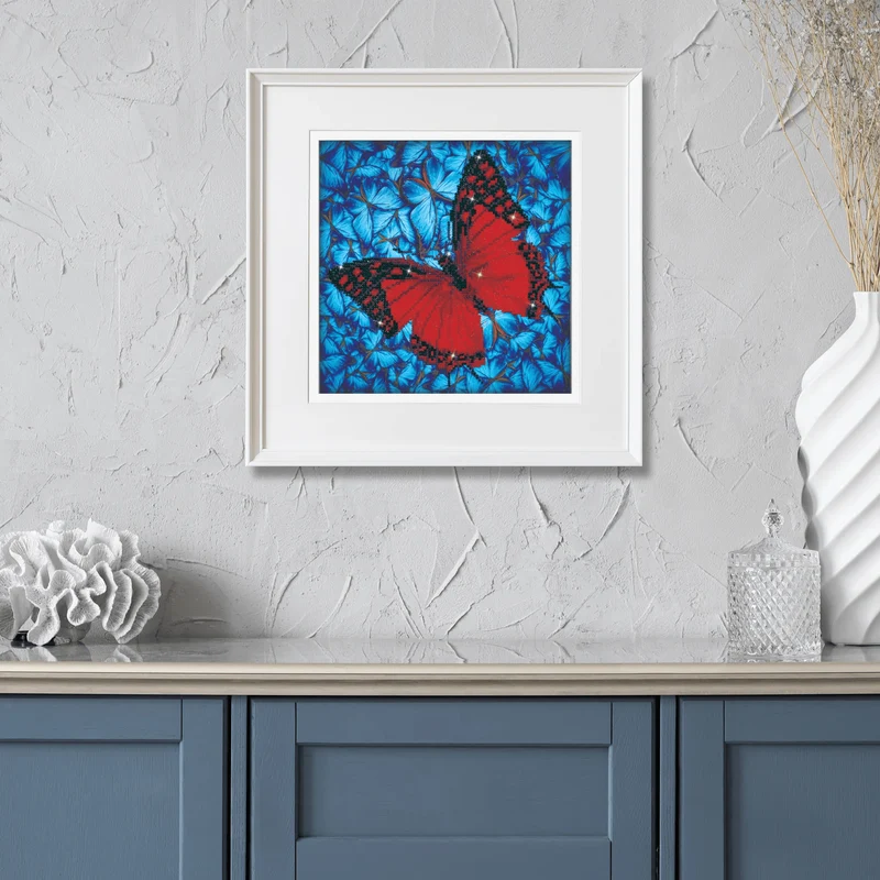 Flutterby Rouge 38x38