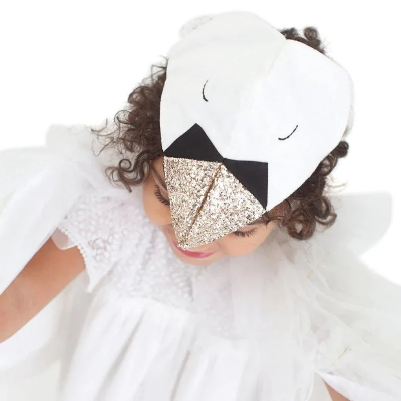 Cape Et Chapeau Déguisement De Cygne